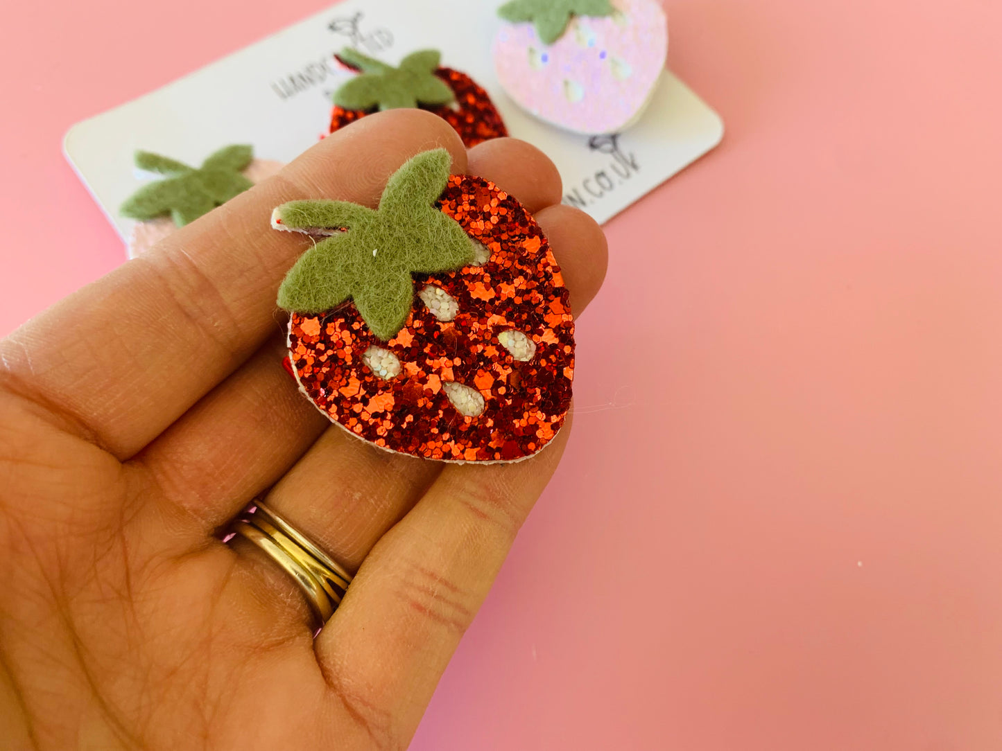 Strawberry Clip - Red