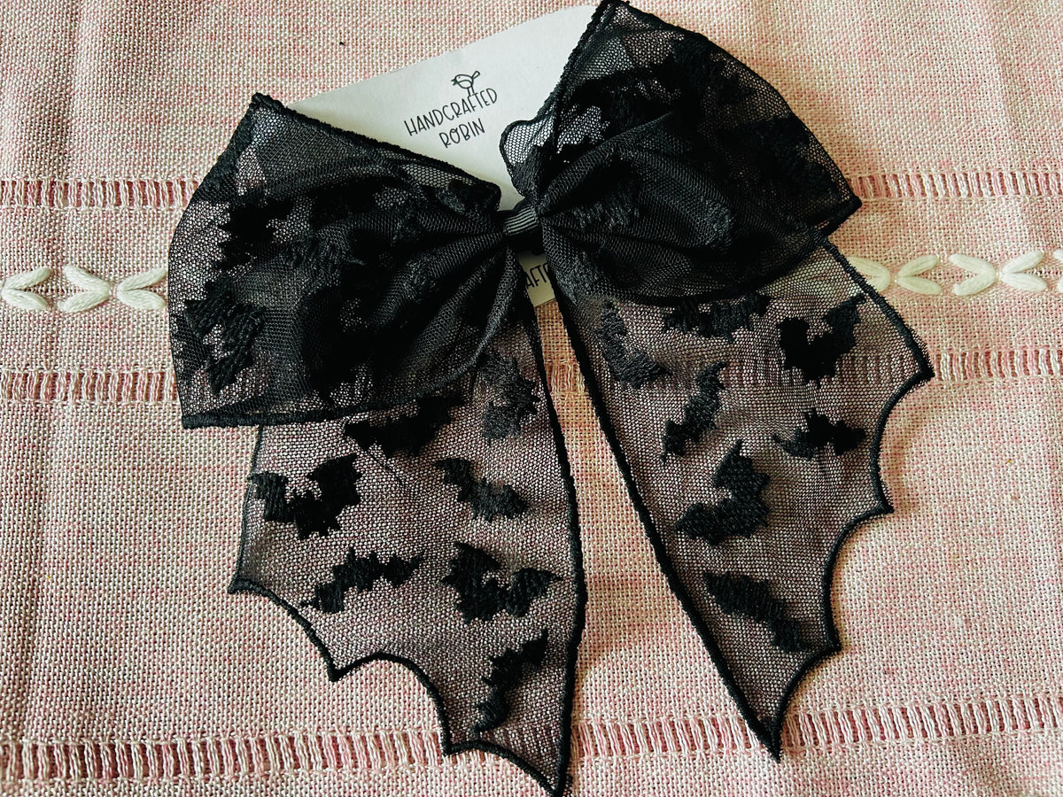 Lace Bat
