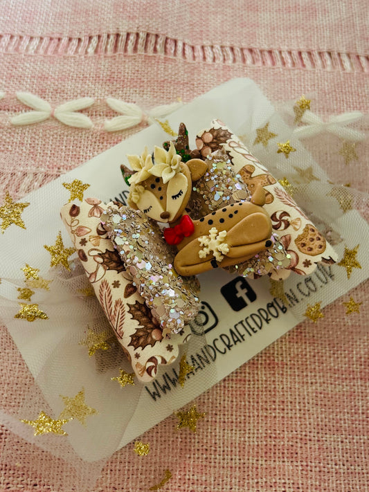 Neutral Floral Reindeer