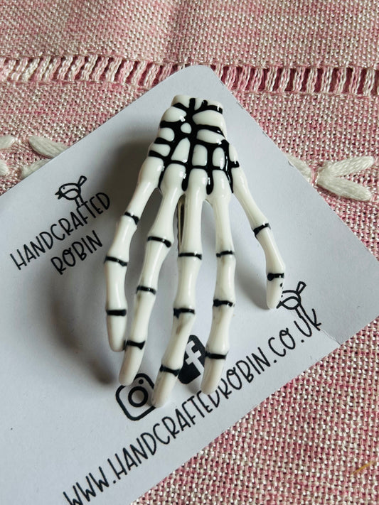 Skeleton hand