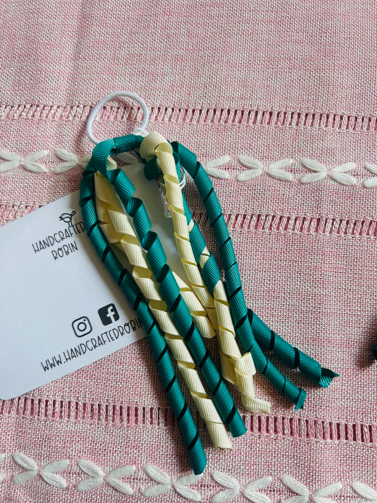 Green and Cream Korker