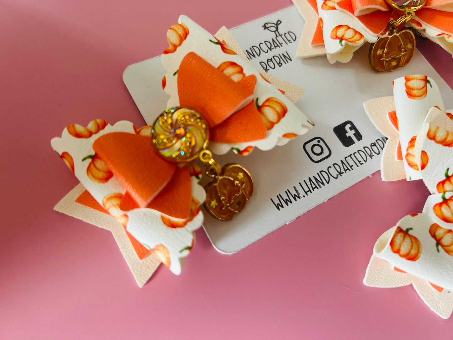 Pumpkins Scallop Bow